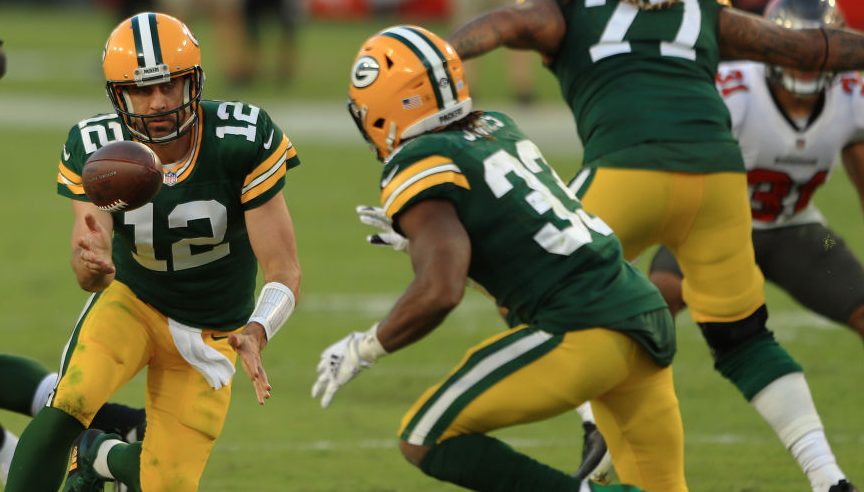 Report: Packers plan to sit Aaron Jones vs. Texans