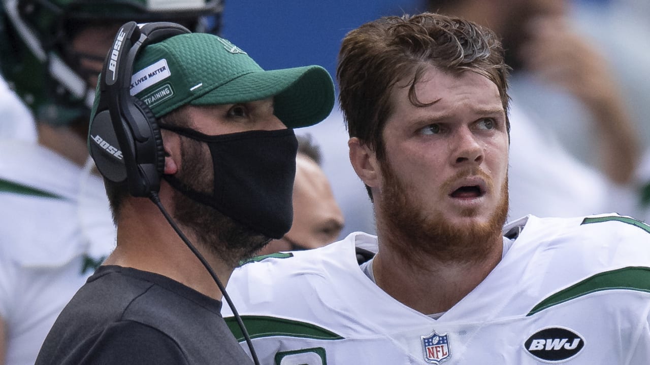 Joe Douglas says Gase is part of solution, Darnold is ‘quarterback for the future’ for winless Jets