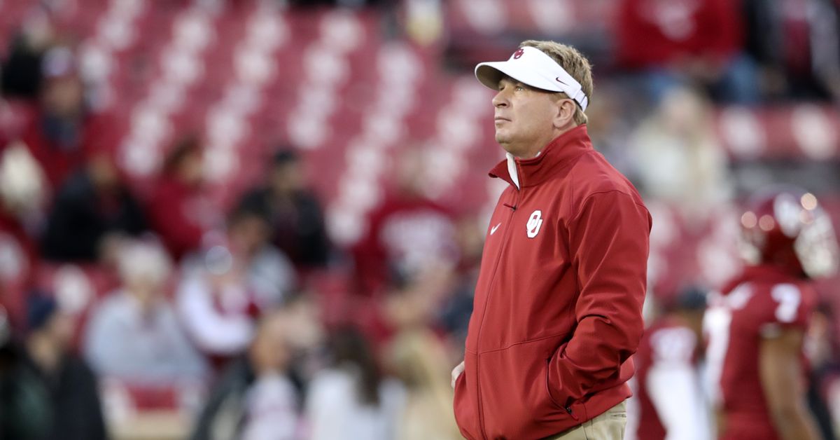 Report: Mike Stoops had his job offer rescinded by Steve Sarkisian on Friday morning