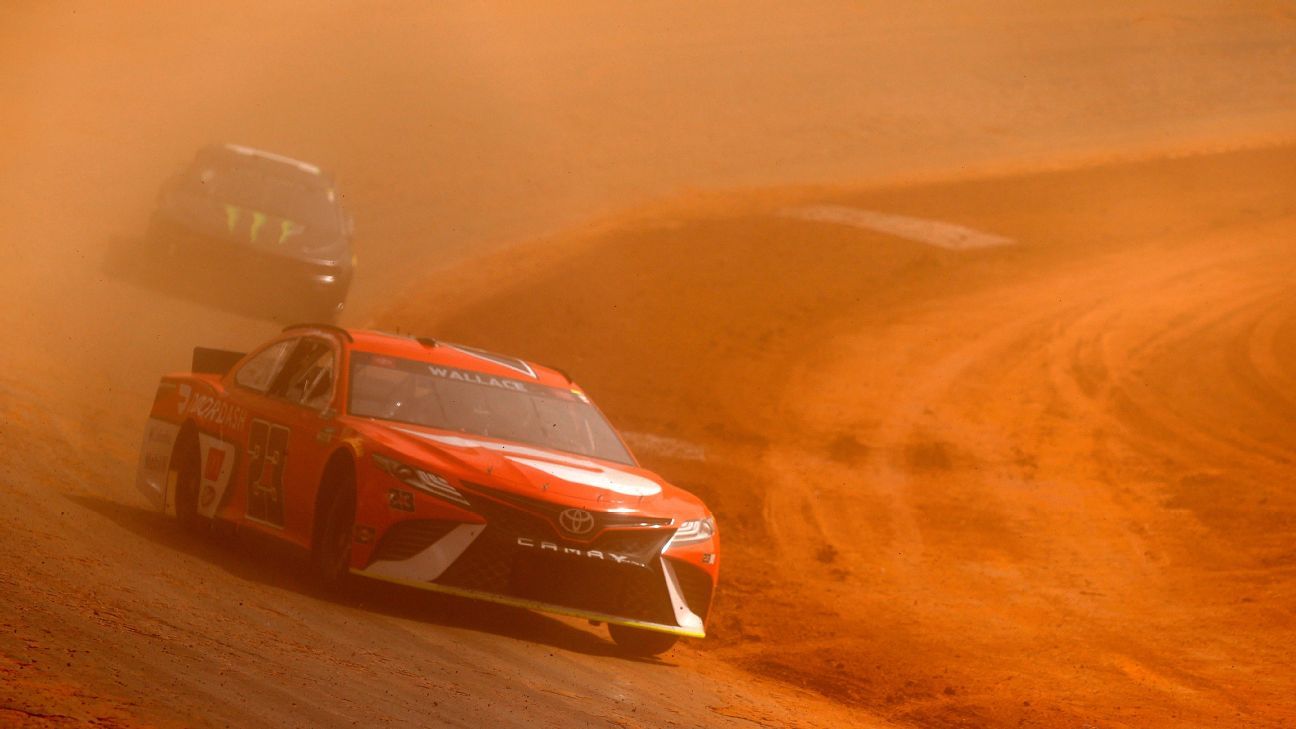 NASCAR worried about Bristol dirt race, makes procedural changes after tire problems