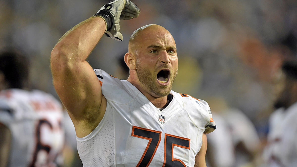 Chiefs’ Kyle Long suffers lower-leg injury in minicamp, status for Week 1 up in the air