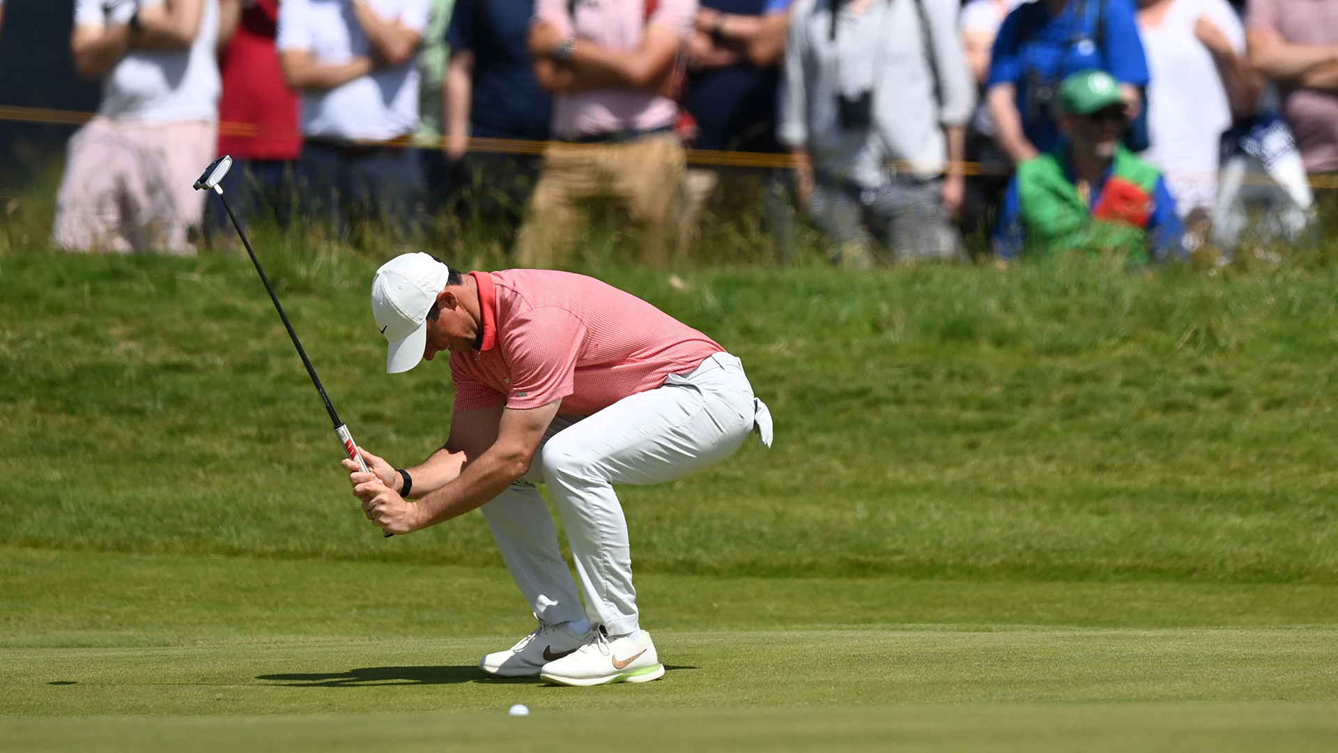 2021 British Open: Rory McIlroy takes Open stall out on golf club