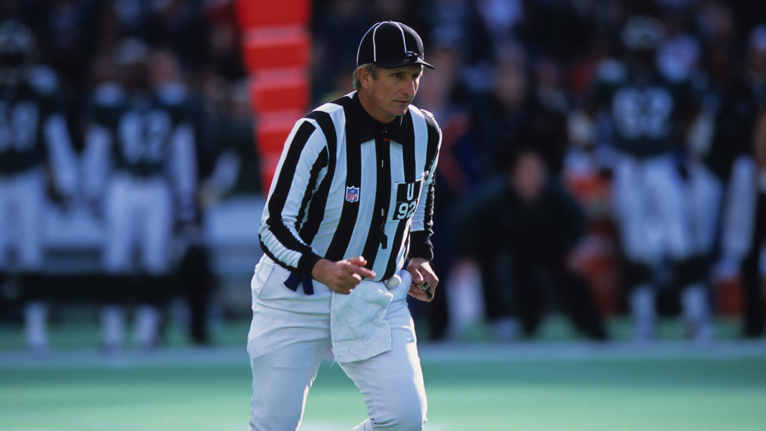 Longtime NFL official Carl Madsen dead at 71 after incident on way home from Titans-Chiefs game