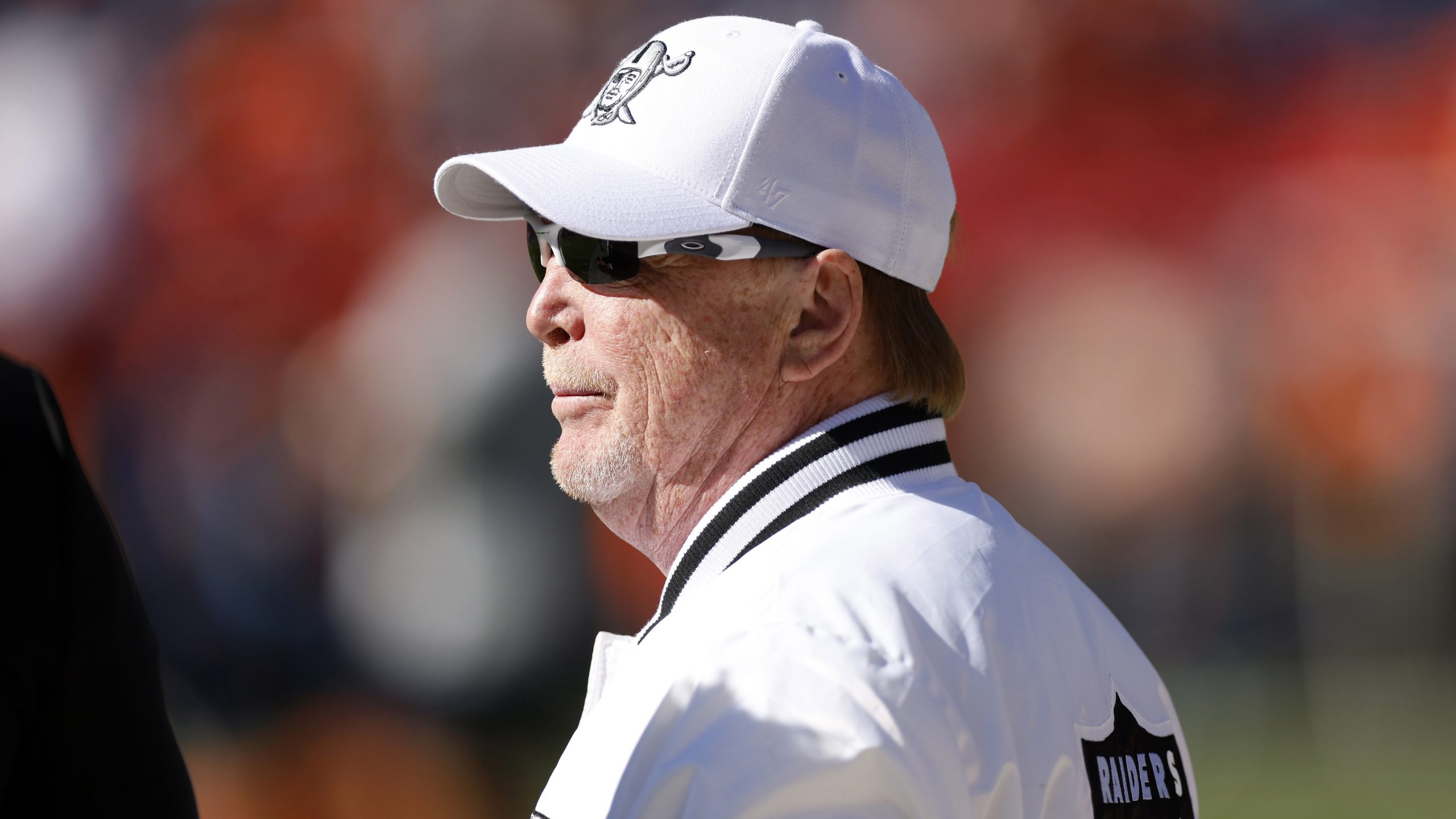 Raiders’ Mark Davis calls for NFL to release report on WFT investigation, takes dig over Gruden scandal