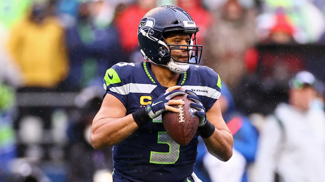 Seahawks QB Russell Wilson wants to explore options this offseason